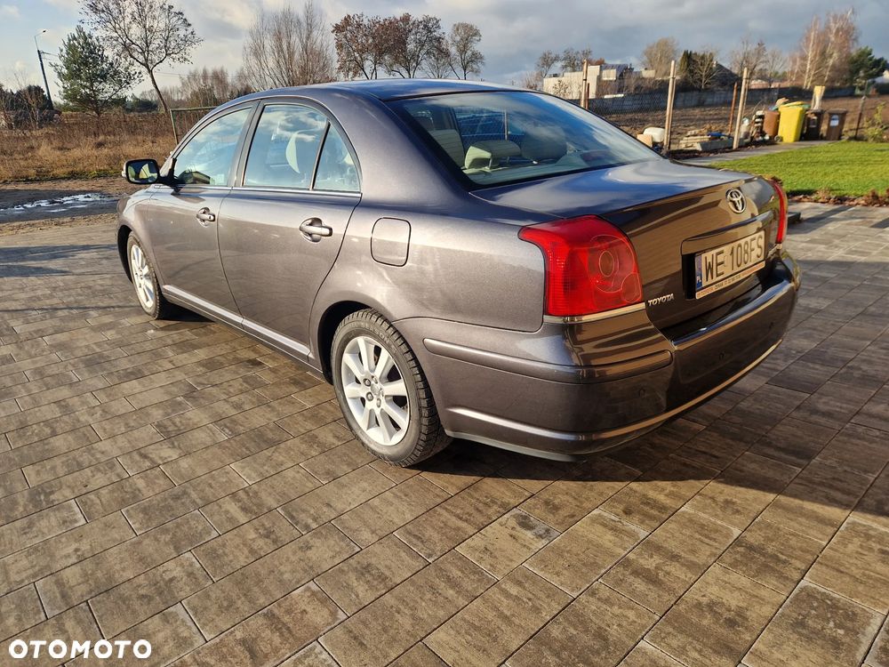 Toyota Avensis 2.0 D-4D Sol - 7