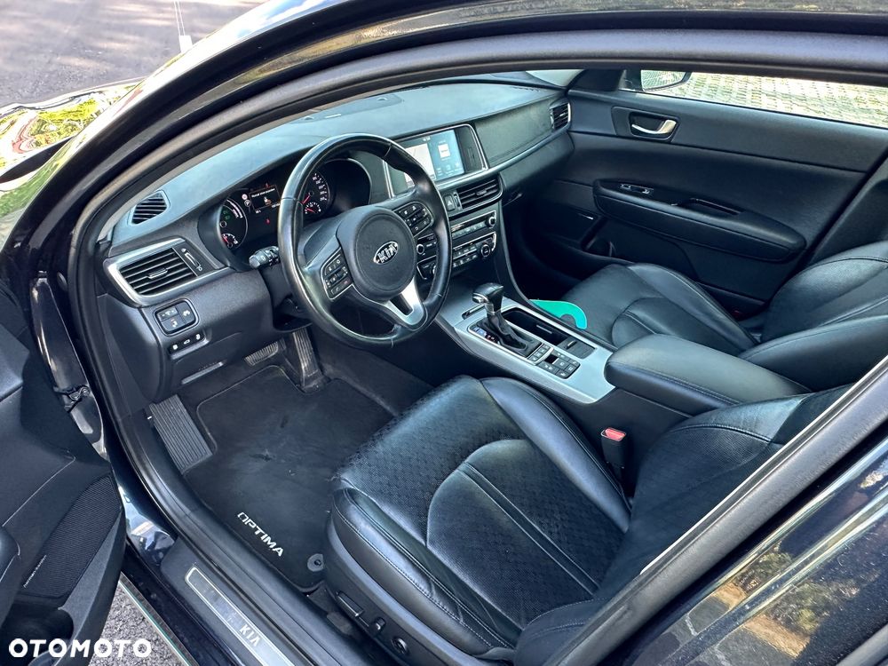 Kia Optima Plug-in Hybrid - 6