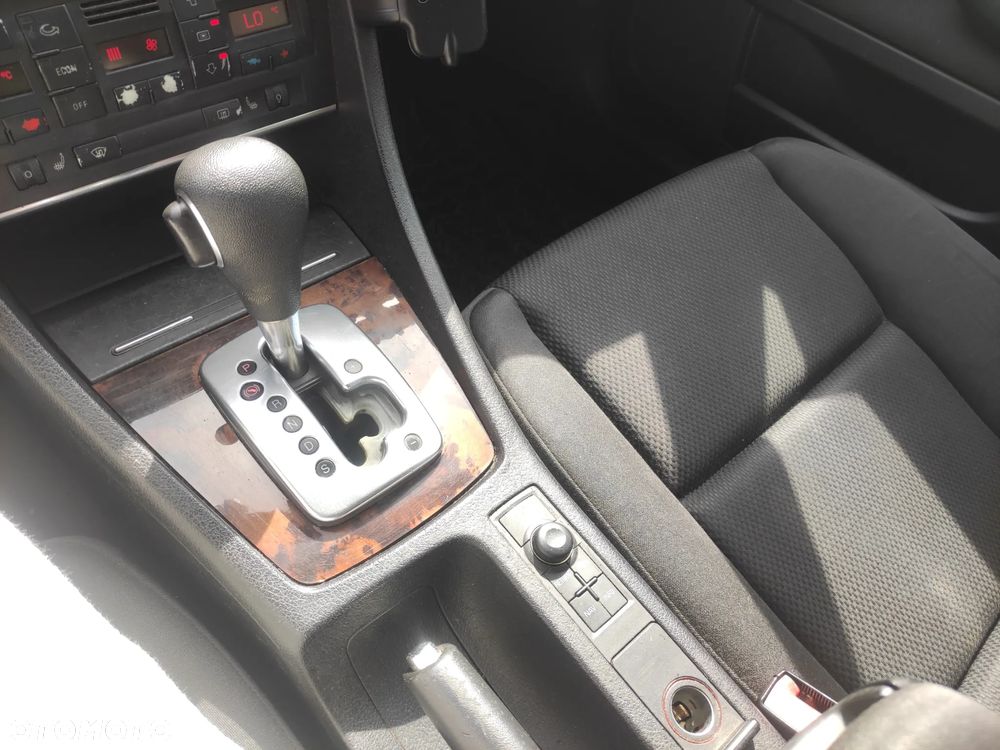 Audi A4 Avant - 20