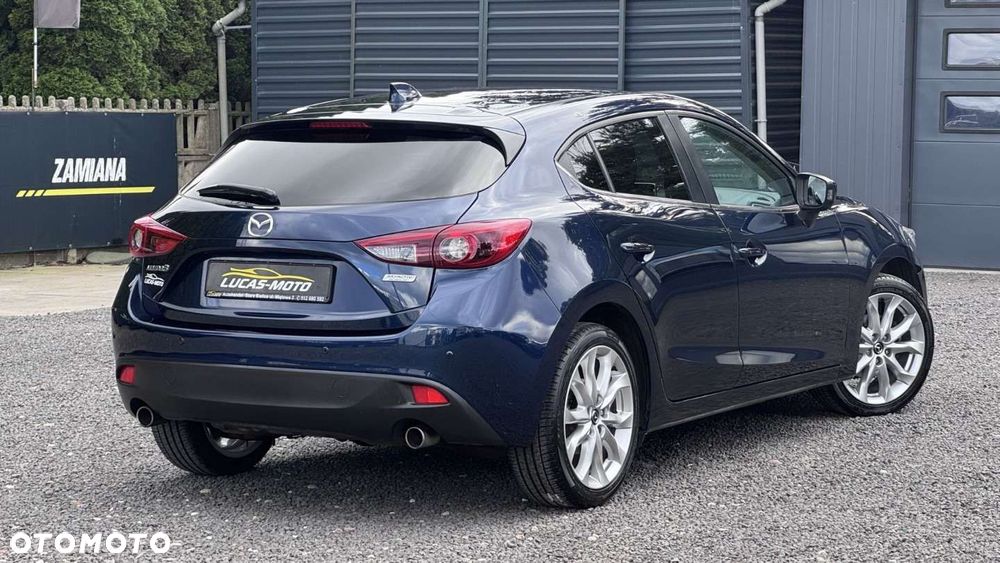 Mazda 3 - 5