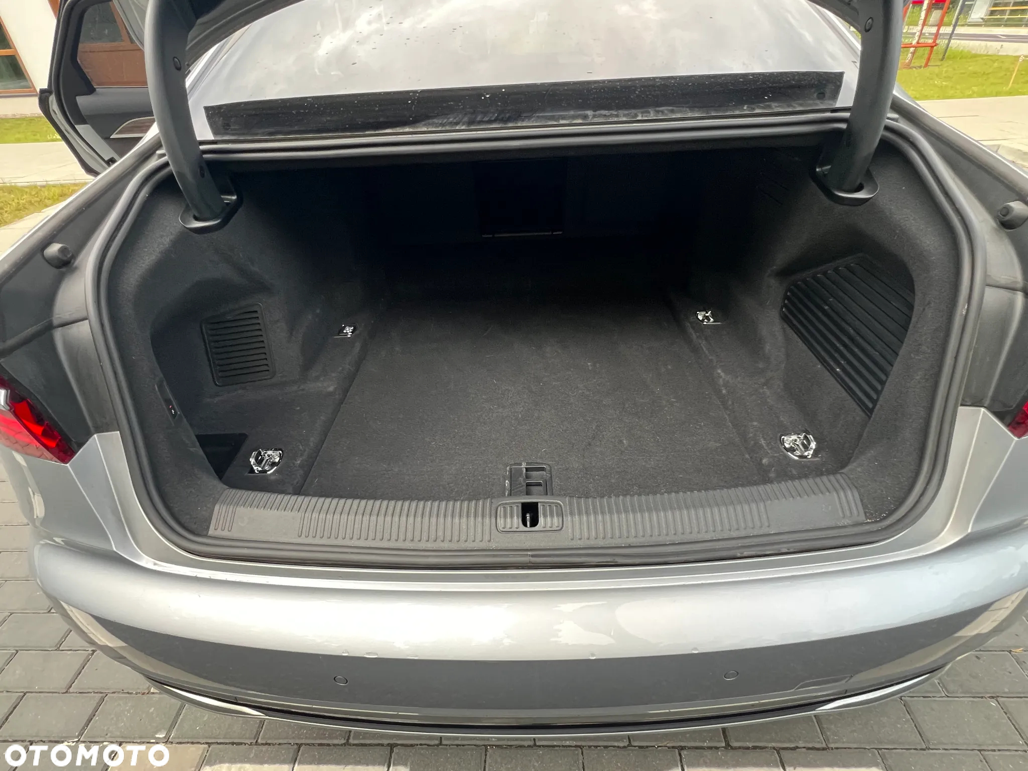 Audi A8 - 16