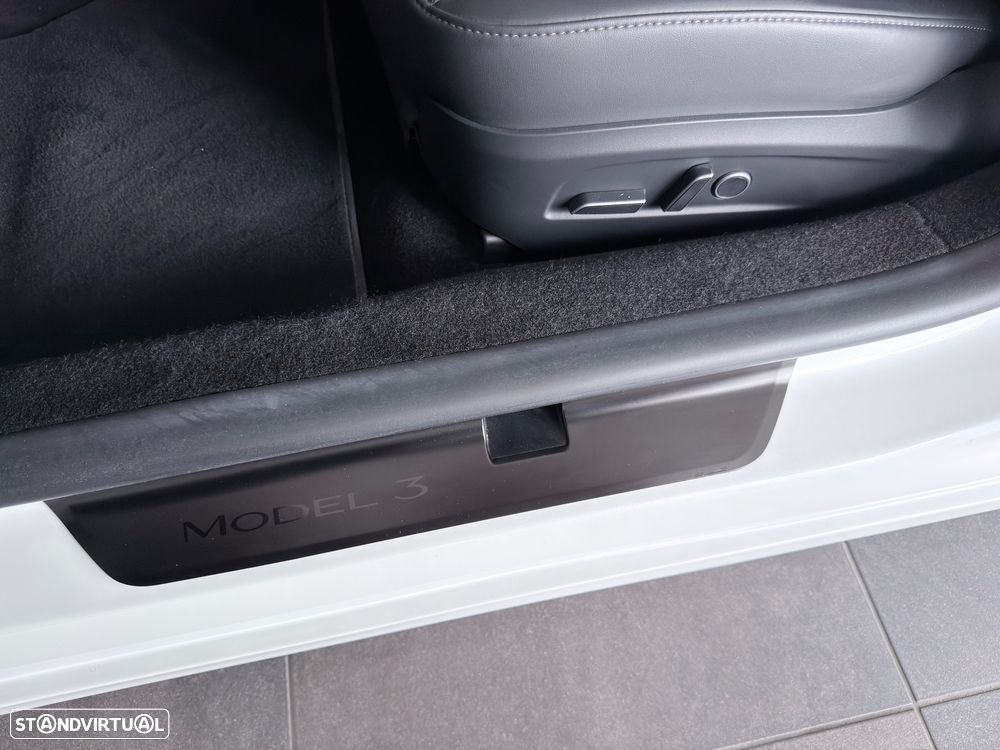 Tesla Model 3 Tração Traseira Premium - 17