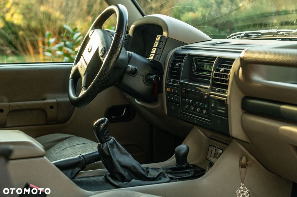 Land Rover Discovery - 19