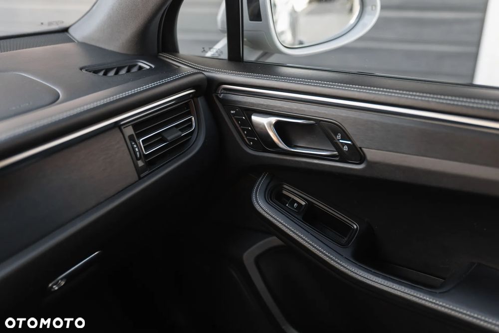 Porsche Macan GTS - 25