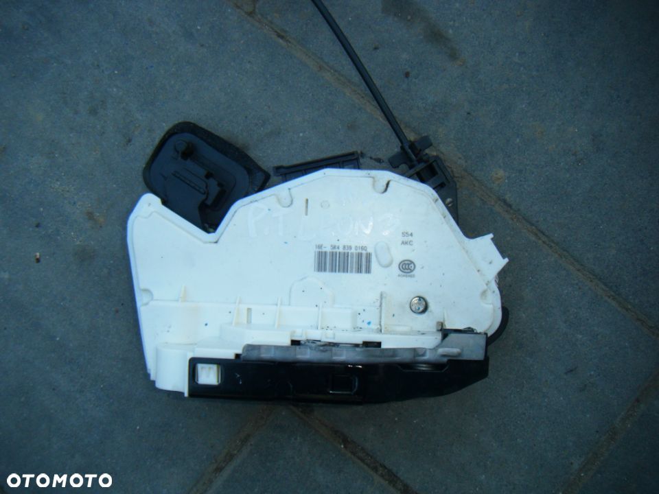 seat leon III 5F 16r  zamek drzwi prawy tył 5k4839016q - 1
