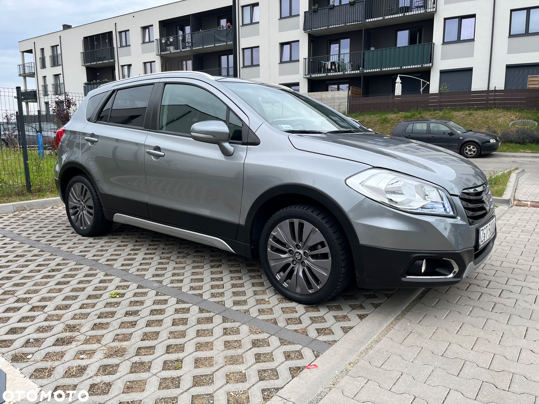 Suzuki SX4 1.6 Premium - 25