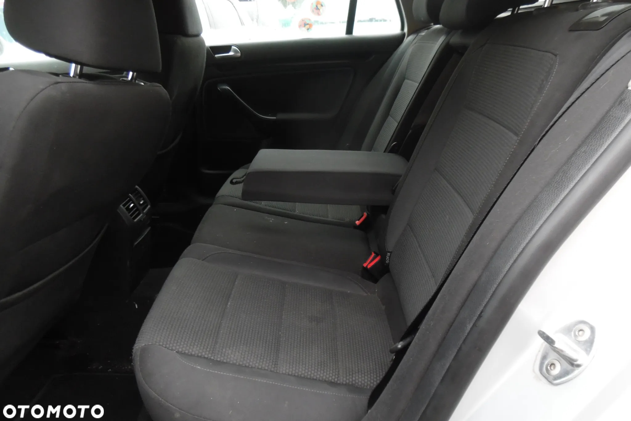 Volkswagen Golf 1.6 TDI BlueMotion Technology Comfortline - 9