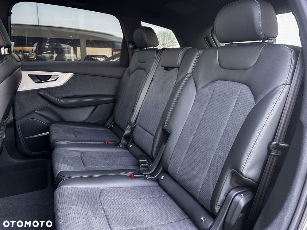 Audi Q7 - 36