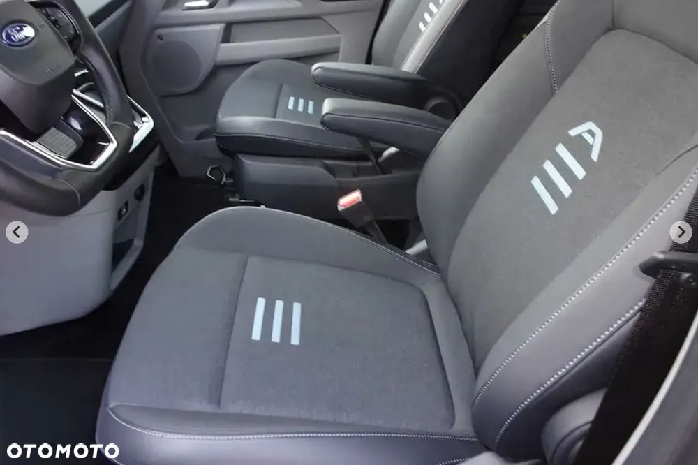 Ford Tourneo Custom - 6