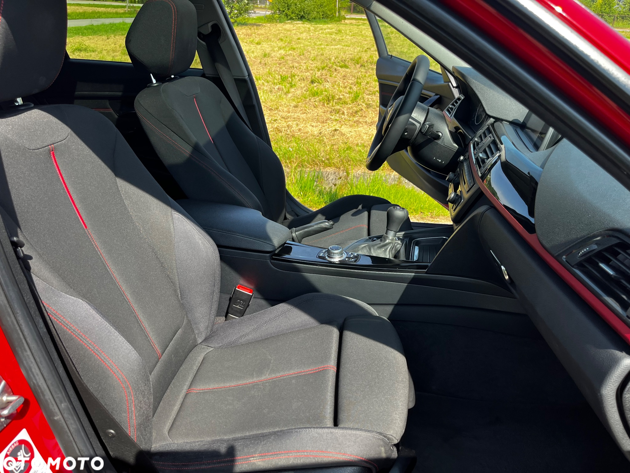 BMW Seria 3 320d xDrive - 17