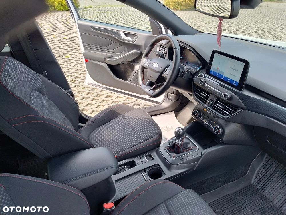 Ford Focus 2.0 EcoBlue ST-Line - 27