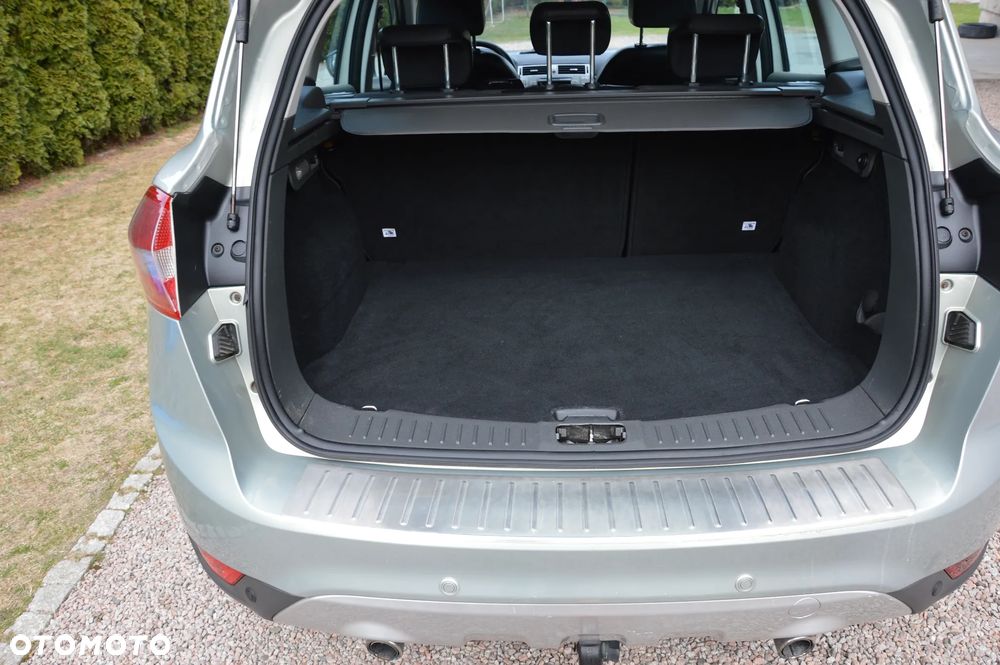 Ford Kuga - 34