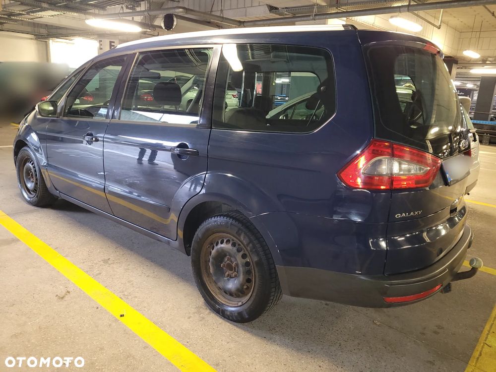 Ford Galaxy - 12