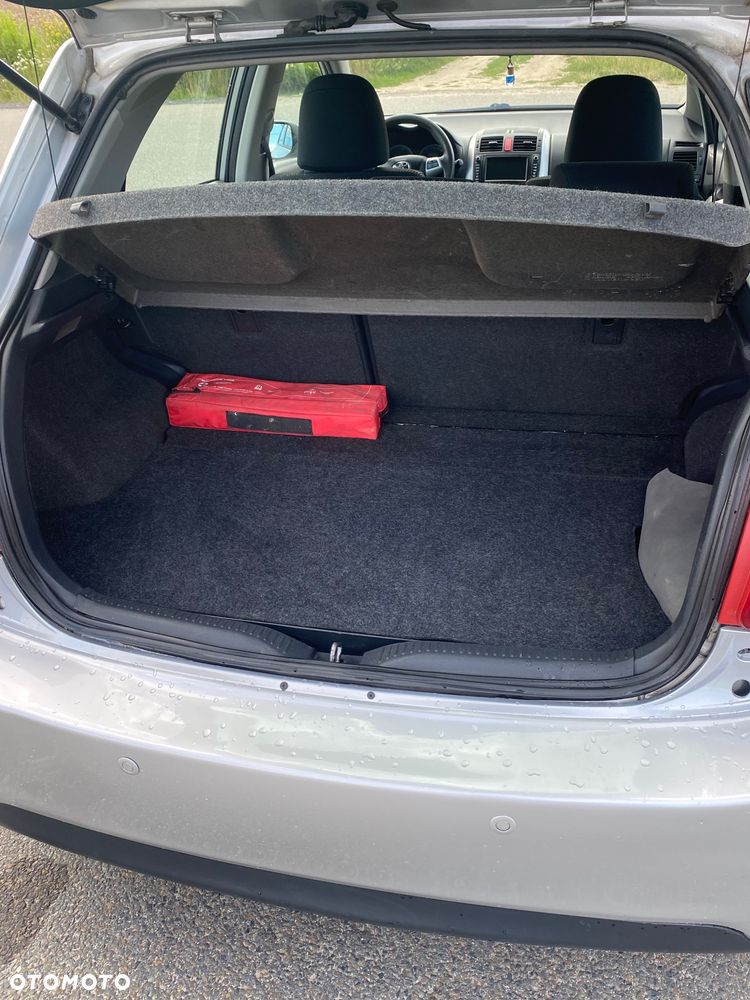 Toyota Auris 1.8 HSD Luna - 10