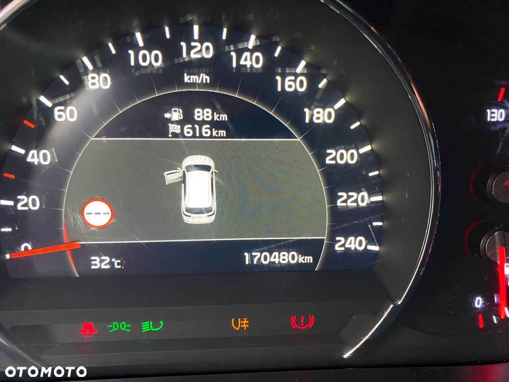 Kia Sorento - 25