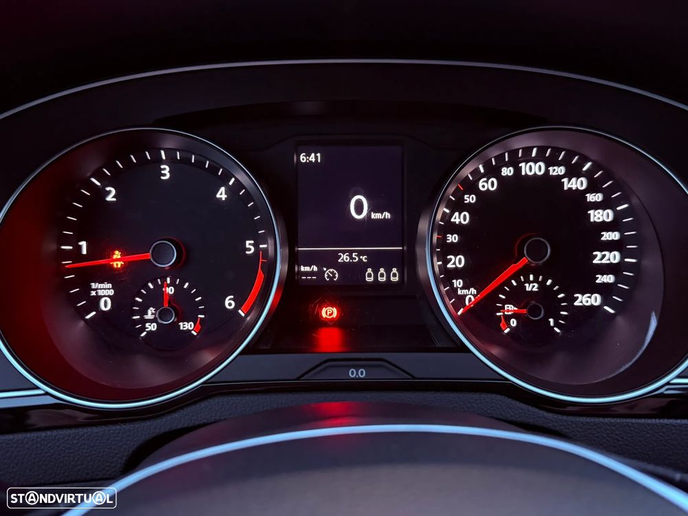 VW Passat Variant 1.6 TDI BlueMotion - 4