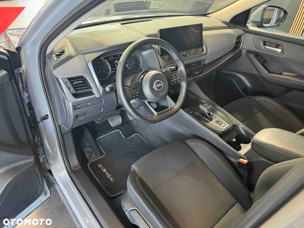 Nissan Qashqai 1.3 DIG-T MHEV Acenta Xtronic - 14