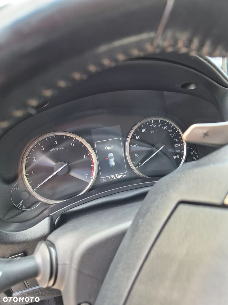 Lexus NX 200t F Sport AWD - 8