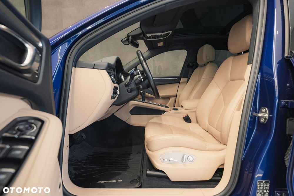 Porsche Macan - 14