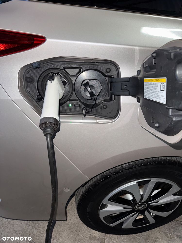 Toyota Prius Plug-in 1.8 Hybrid Prestige - 26