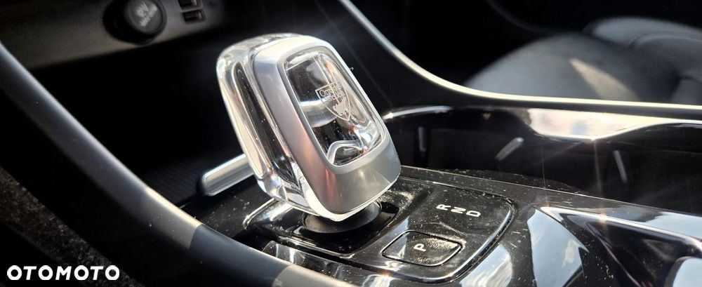 Volvo XC 40 D4 AWD Geartronic Inscription - 32