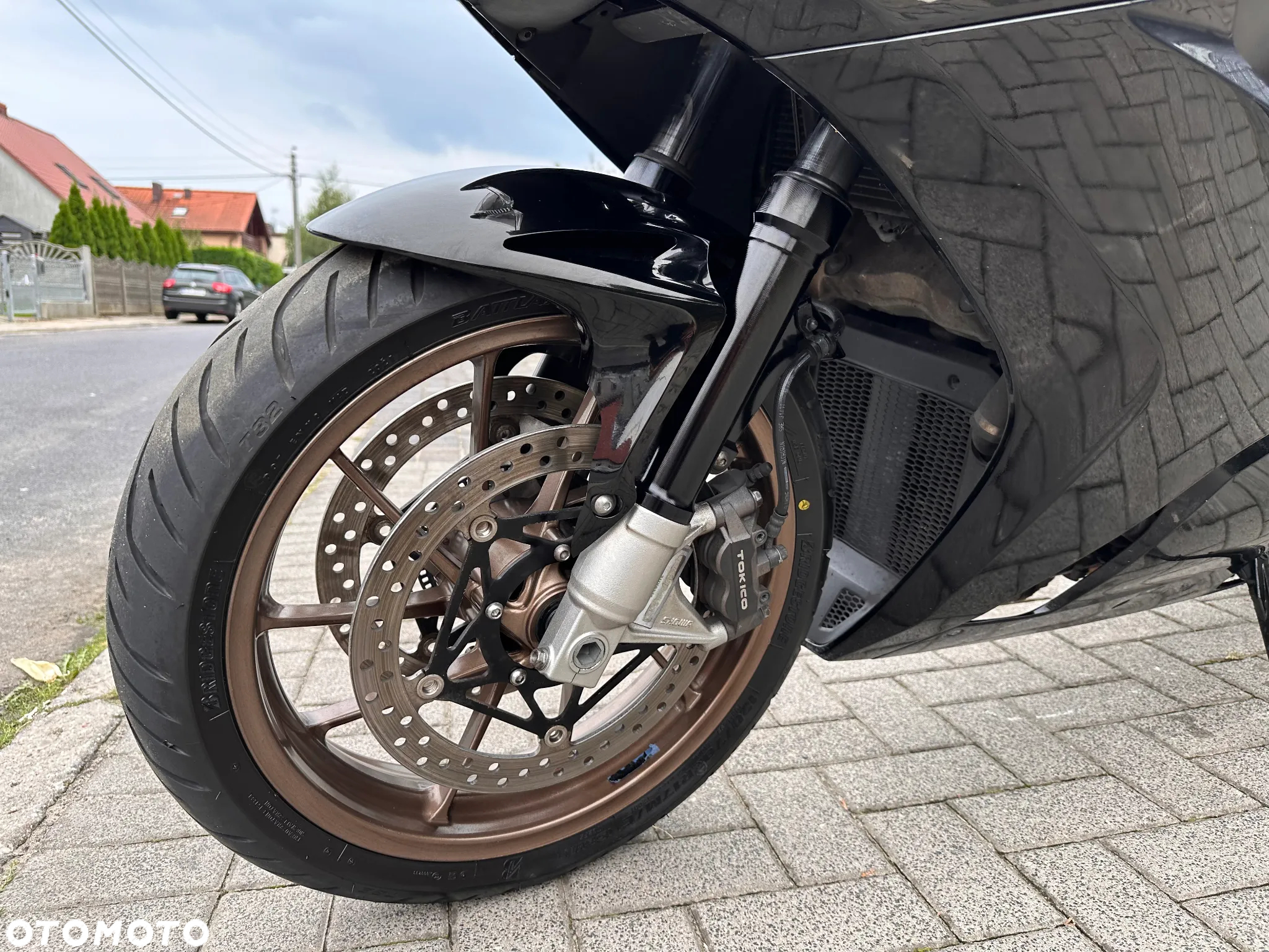 Honda VFR - 28