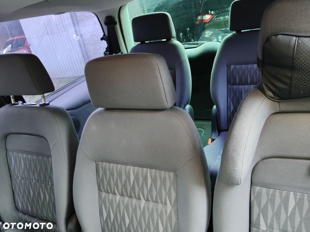 Ford Galaxy - 5