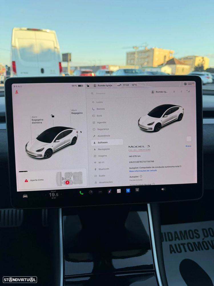 Tesla Model 3 Performance Dual Motor AWD - 32