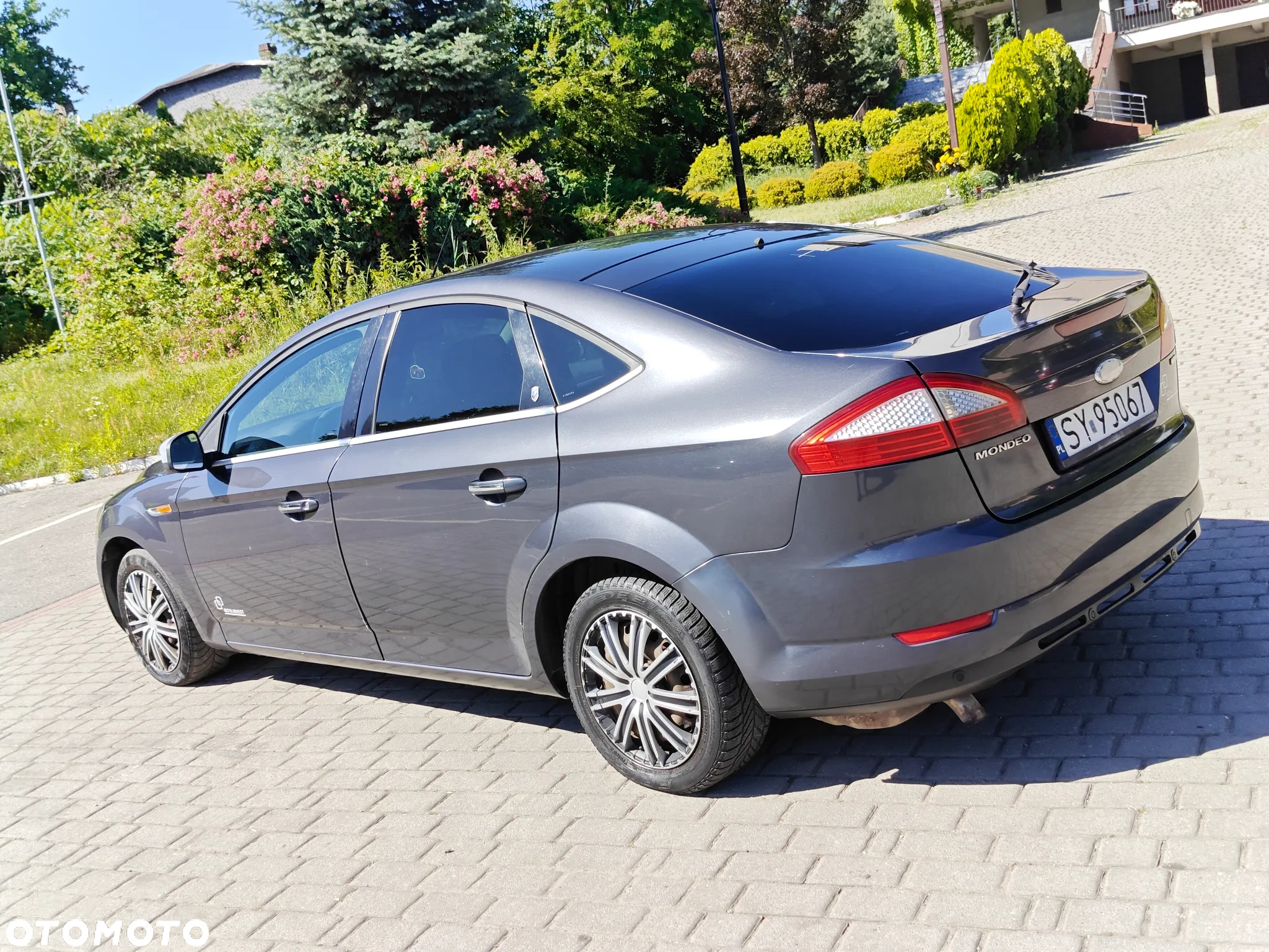 Ford Mondeo 2.0 TDCi Ambiente - 12