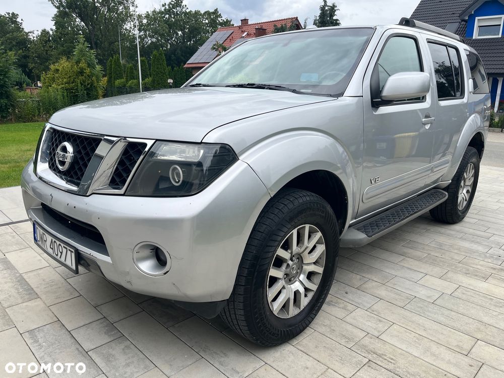 Nissan Pathfinder 4.0 V6 Premium - 3