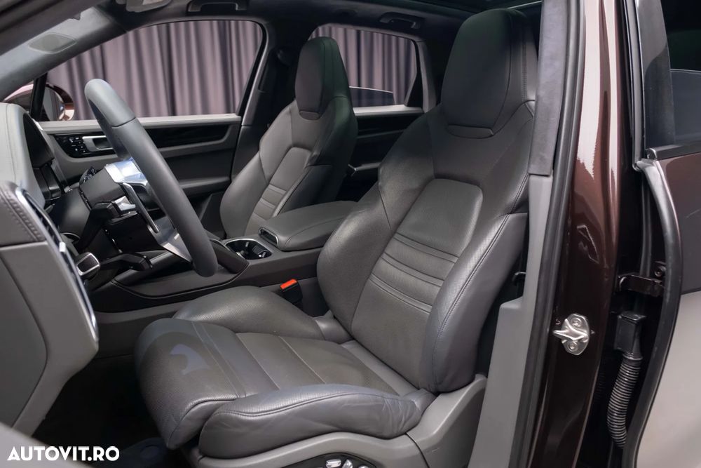 Porsche Cayenne S - 29