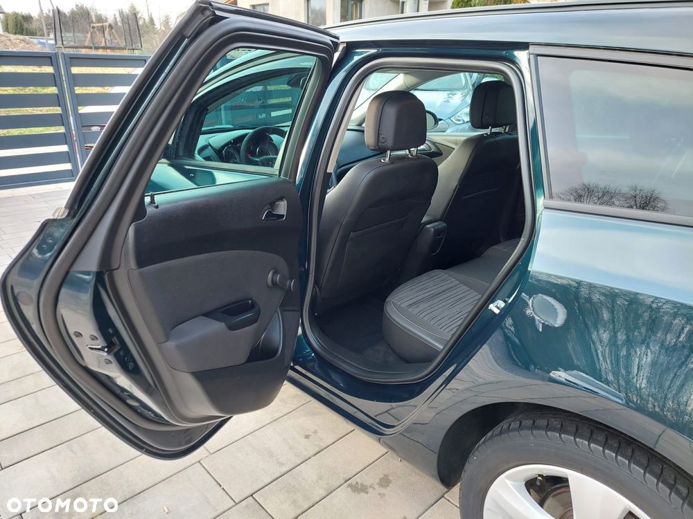 Opel Astra 1.4 Turbo Exklusiv - 13