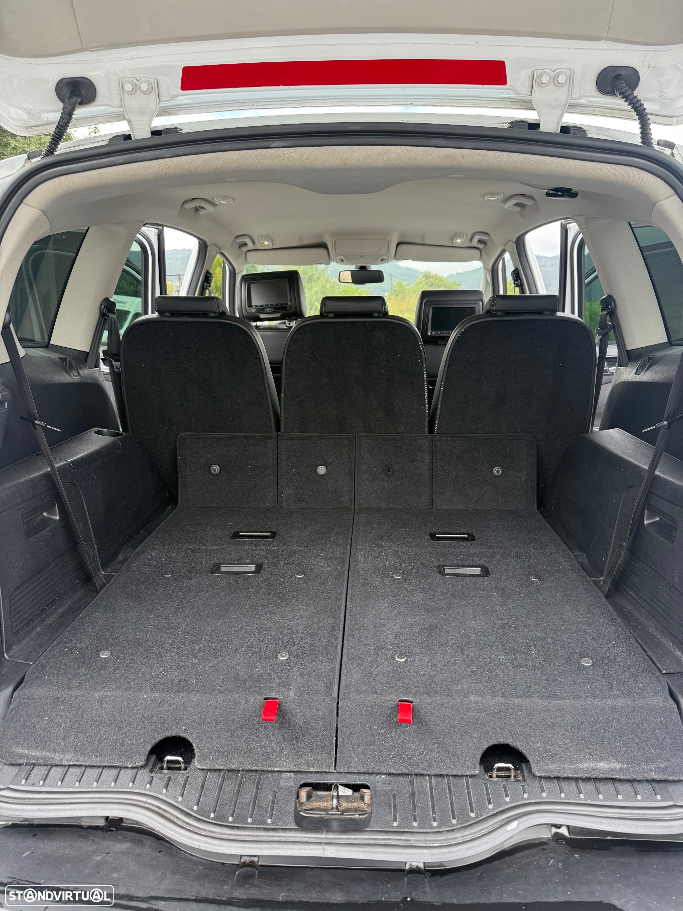 Ford S-Max 1.6 TDCi DPF S&S Titanium - 16