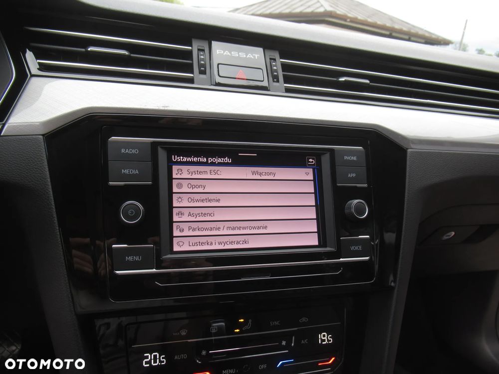 Volkswagen Passat 2023