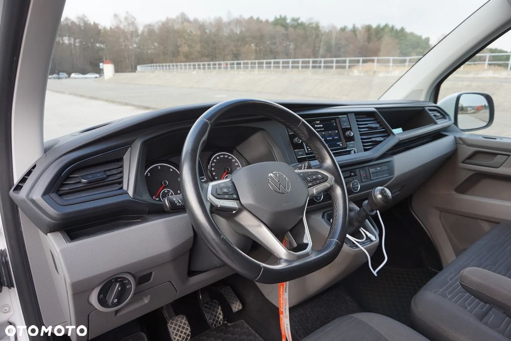 Volkswagen Caravelle - 29