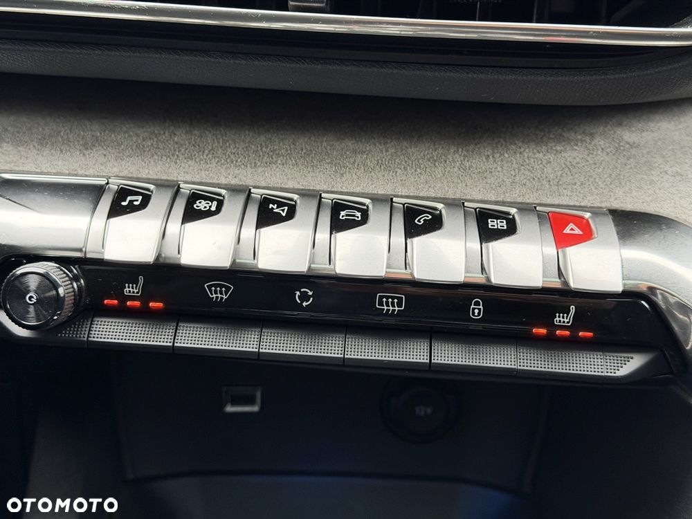 Peugeot 5008 1.6 PureTech GT Line S&S EAT8 - 31