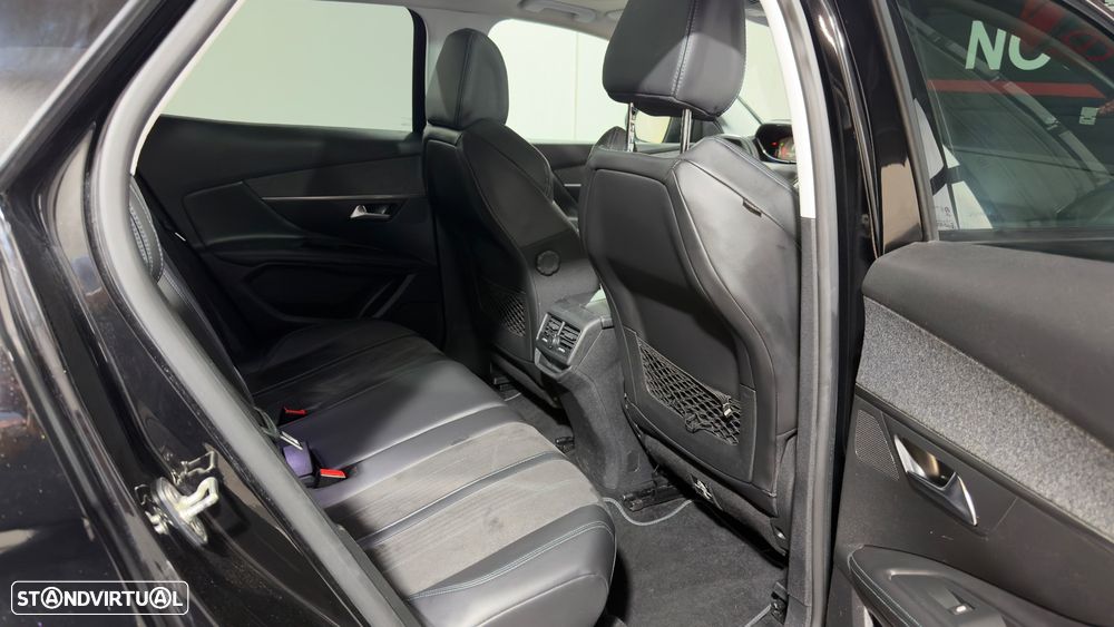 Peugeot 3008 PureTech 130 Stop & Start GPF Allure Business-Pack - 19