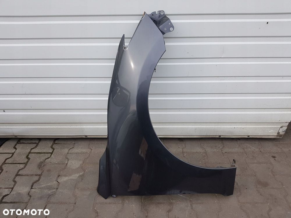 MAZDA 3 III 13-18r BM BŁOTNIK PRAWY PRZÓD NH54 - 1