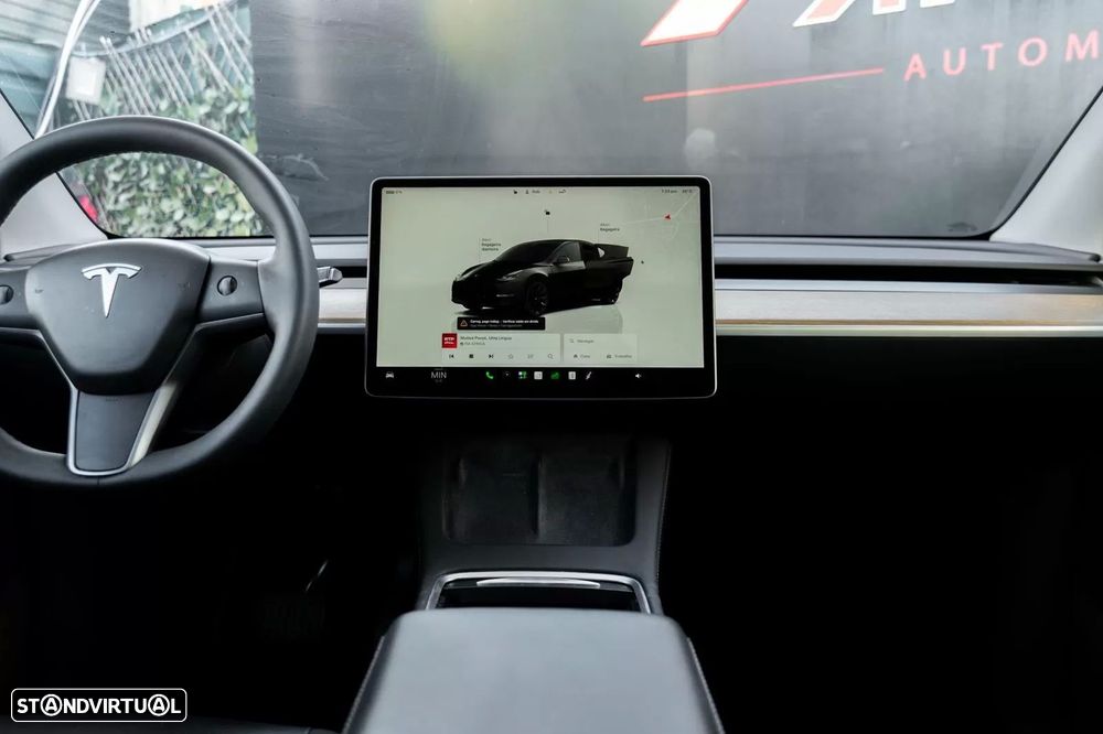 Tesla Model Y Long Range Dual Motor AWD - 31