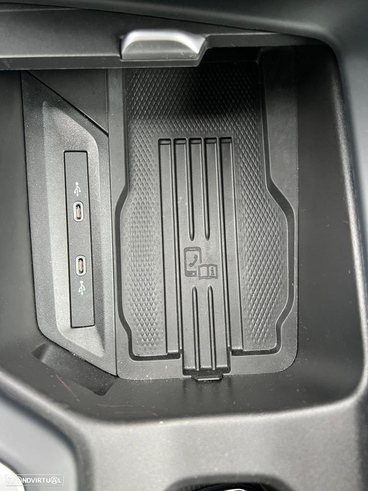 VW Passat Variant 2.0 TDi Business DSG - 34