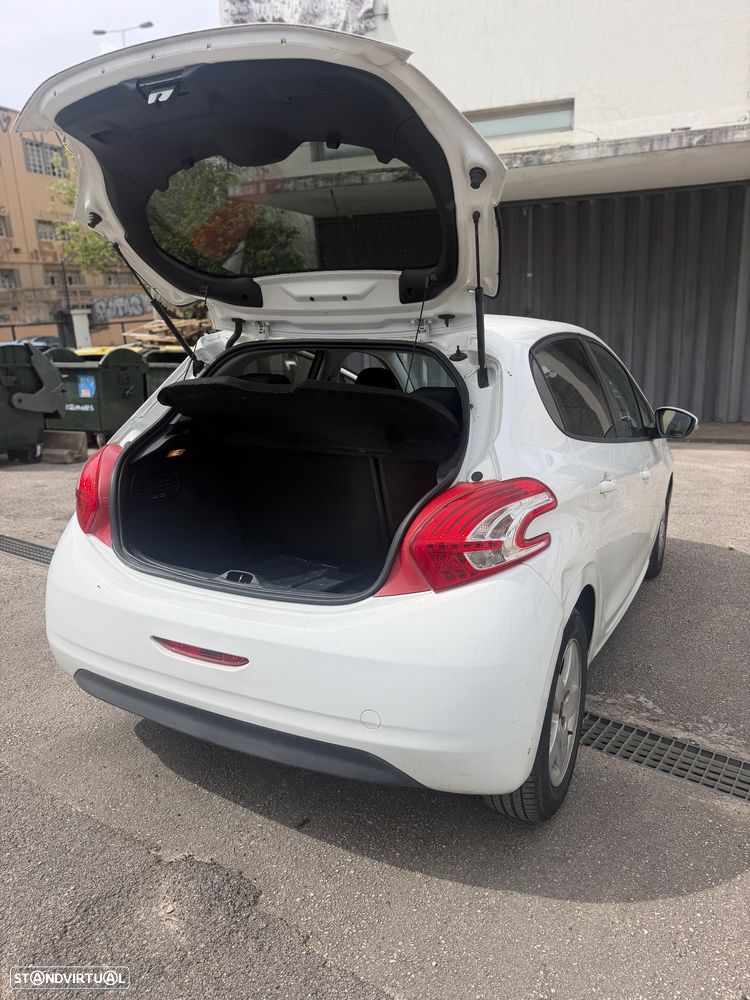 Peugeot 208 1.2 PureTech Style - 5