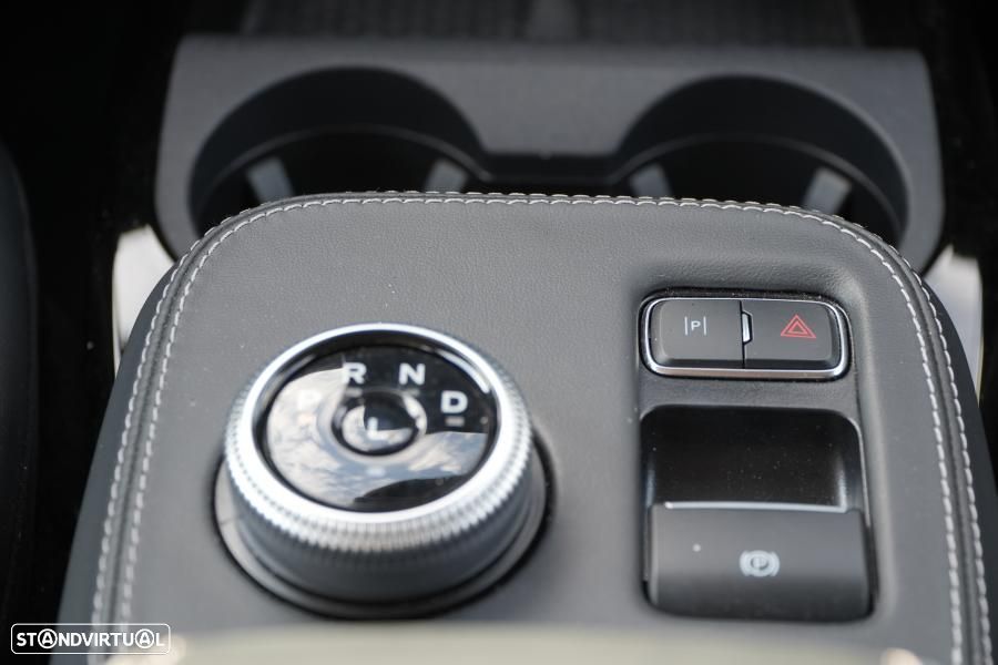 Ford Mustang Mach-E 75.7 kWh Premium AWD - 17
