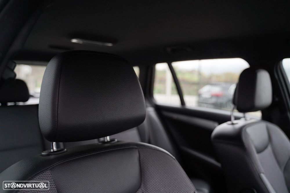 Mercedes-Benz C 220 - 29