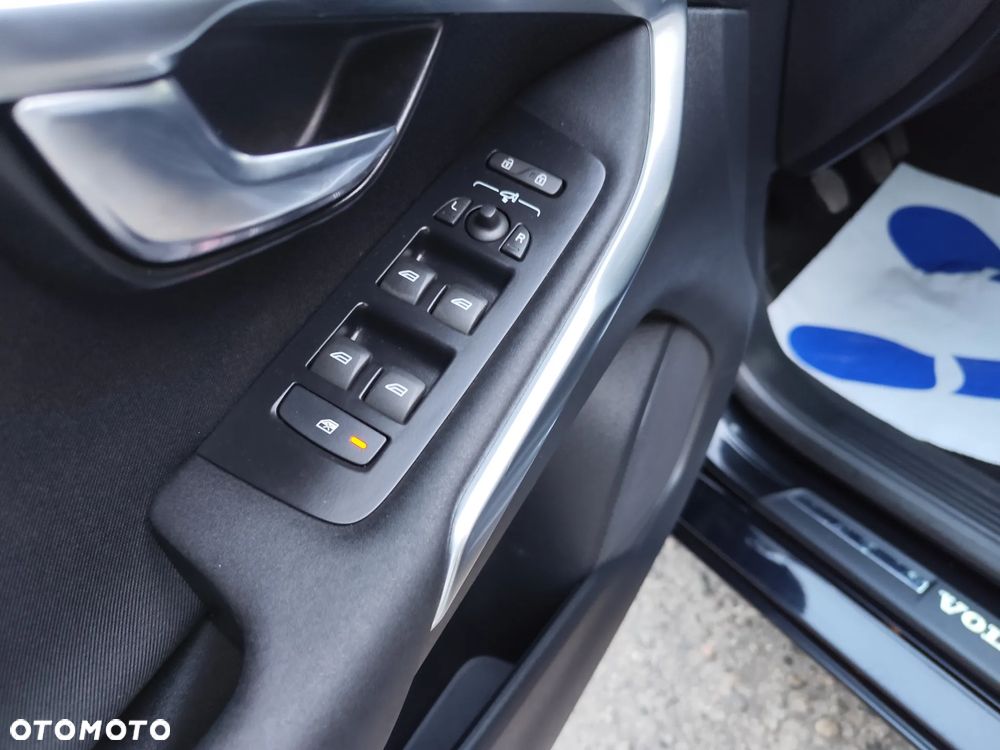 Volvo V40 D2 - 29