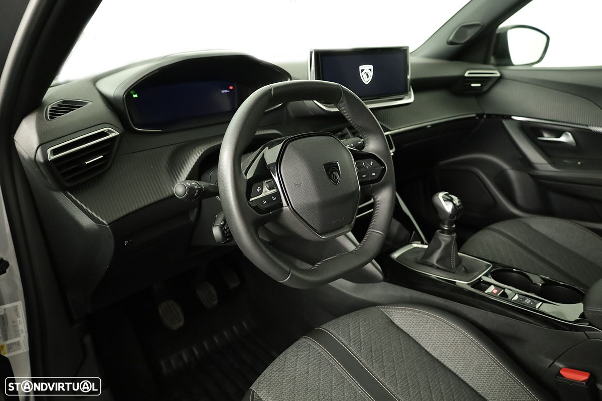 Peugeot 2008 1.2 PureTech Allure - 6