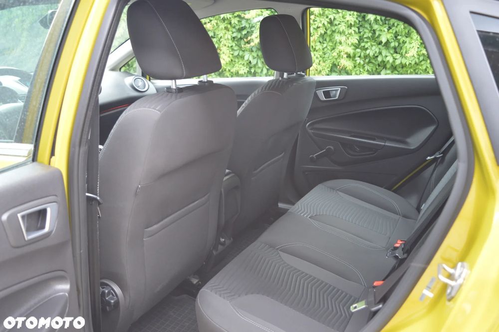 Ford Fiesta 1.0 EcoBoost Titanium - 24