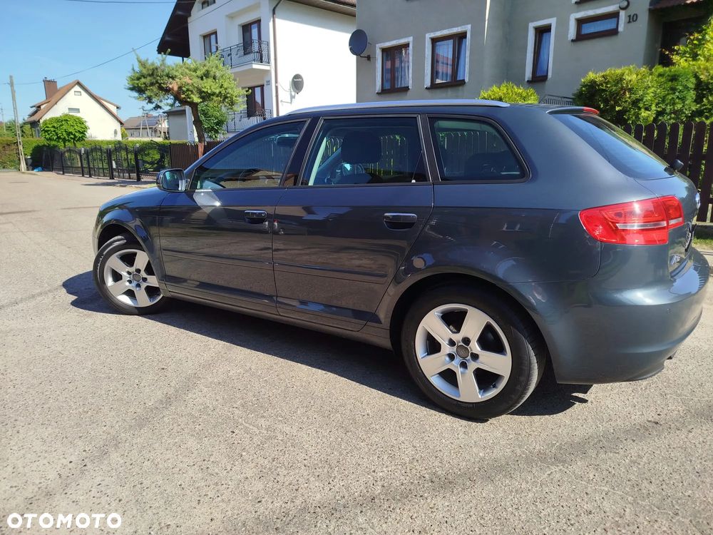 Audi A3 Sportback 1.6 Ambition - 14