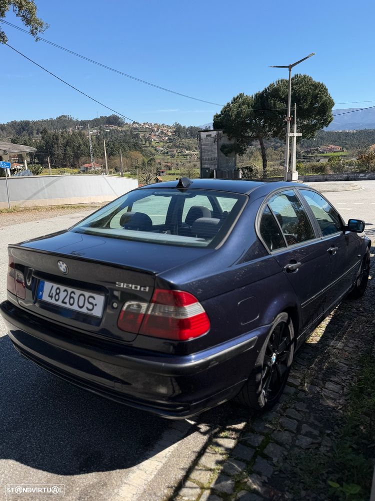 BMW 320 d - 4