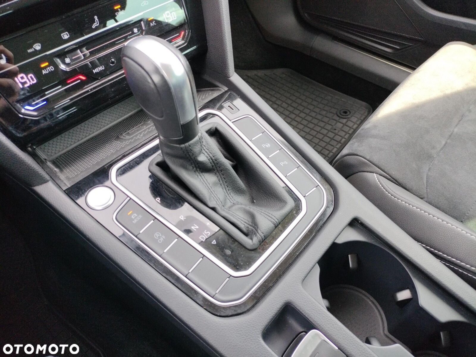 Volkswagen Passat 2.0 TSI 4Mot Elegance DSG - 15