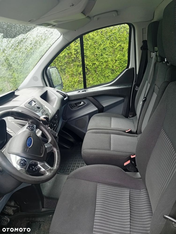 Ford TRANSIT CUSTOM - 10
